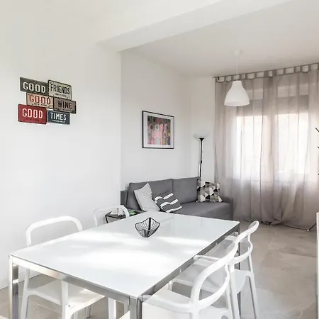 Carlotta's By Solutions Albese Con Cassano